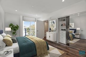 Los Angeles apartment for rent - Bedroom with Mirrored closet with Organizers, Bathroom, and Patio