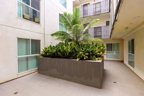 Los Angeles apartment for rent - Courtyard of Residential Apartment Community in West LA
