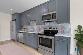 Los Angeles apartment for rent - Kitchen with Stainless-Steel Refrigerator, Stove, Dishwasher, and Microwave Oven