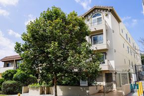 Los Angeles apartment for rent - Exterior of Brockton Palace by Wiseman