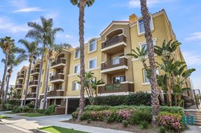 Los Angeles apartment for rent - Sidewalk View of Barry Diamond by Wiseman