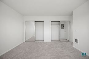 Los Angeles apartment for rent - Bedroom with Two Mirrored Closets