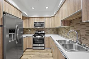 Los Angeles apartment for rent - Full-Size Kitchen with Double Sinks, Energy-Efficient Appliances, and Recessed Lighting
