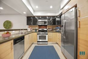 Los Angeles apartment for rent - Full-Size Kitchen with Energy-Effcient Appliances and Ample Cabinet Storage