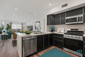 Los Angeles apartment for rent - Open-Concept Kitchen with Countertop Bar