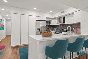Los Angeles apartment for rent - Open-Concept Kitchen with Ample Cabinet Storage and Countertop Bar