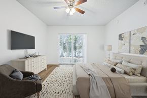 Miami Gardens apartment for rent - Bedroom at Emerald Dunes Apartments in Miami Gardens FL