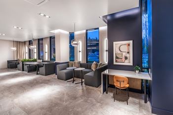 2 Coworking lounges