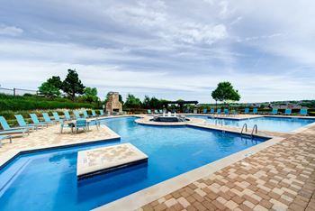 Relaxing hilltop pool and spa