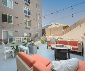 San Diego apartment for rent - Courtyard Lower Level Fire Feature at il Palazzo Apartments in San Diego CA