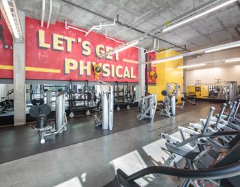 24/7 State-of-the-art fitness center
