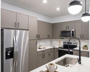 Sandy Springs apartment for rent - Kitchen Black Pearl Design at Wayfern Apartments in Sandy Springs GA