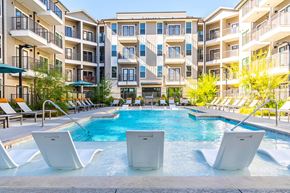 Austin apartment for rent - Pool sun shelf at Cala Apartments in Austin TX