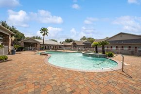 Houston apartment for rent - Pool with sundeck at Fountains at Tidwell and The Enclave in Houston TX