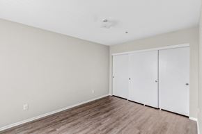 Los Angeles apartment for rent - Vacant Apartment Bedroom Closet at Harvard Yard