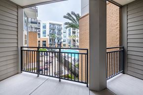 Houston apartment for rent - Patio at Heights at 1520 Apartments in Houston TX