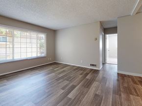 National City apartment for rent - Vacant Two Bedroom Living Room at Park Villas Apartments in National City