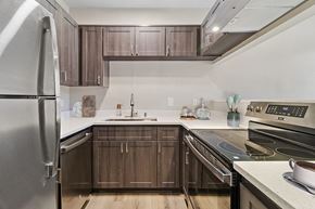 Corona apartment for rent - Kitchen at Marquessa Villas Apartmetns and Townhomes in Corona CA 