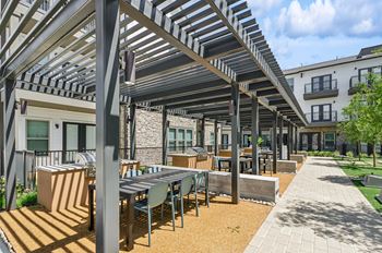 Grilling courtyard