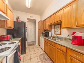 Pasadena apartment for rent - fully equipped kitchen Parkway Senior Apartments in Pasadena TX