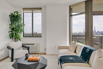 Breathtaking nyc skyline and hudson river views