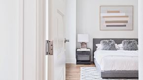 Detroit apartment for rent - Bedroom with bed  and modern furnishings at Vinton.