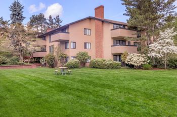 Townhome apartment homes available