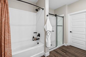 Stand up showers with italian sliding doors*