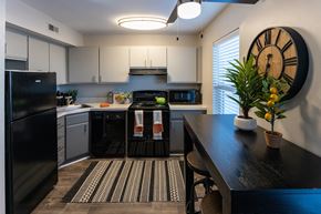 Knoxville apartment for rent - Highland Grand Apartments