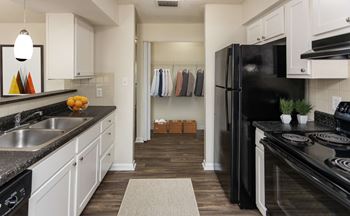 Upgraded kitchen appliances*