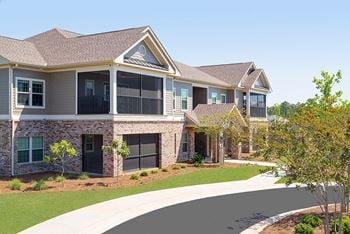 Private screened deck or sunroom
