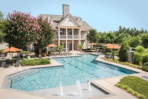Columbus apartment for rent - pool and sundeck