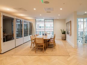 Atlanta apartment for rent - A dining room with a table and chairs.