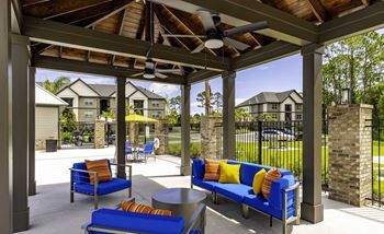 Outdoor entertainment area w/ grilling area