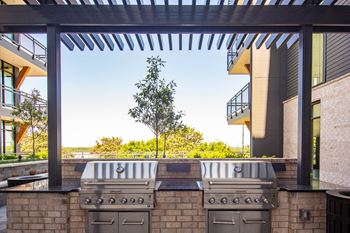 Centralized courtyard with grilling stations