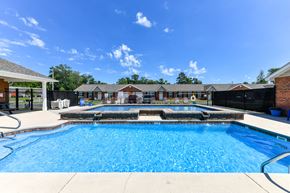 Fort Oglethorpe townhouse for rent - villages-at-fort-town-pool