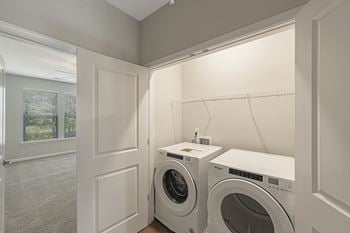 Front load washer & dryer
