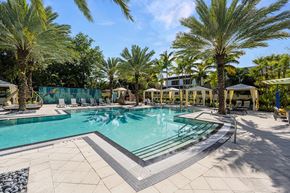 Fort Lauderdale apartment for rent - the swimming pool at the resort at longboat key club