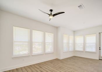 Ceiling fans in living room & bedrooms