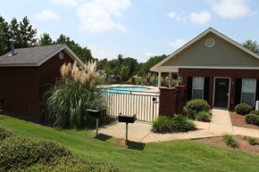 Columbus townhouse for rent - exterior grilling area