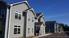 South Burlington apartment for rent - The entrance to the two story Hayes aparement building