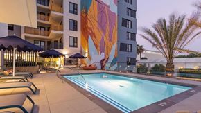 Hollywood apartment for rent - Ardence-pool-view-3