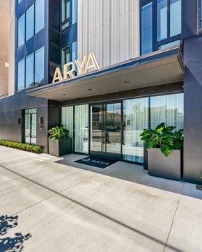Los Angeles apartment for rent - Arya Entrance