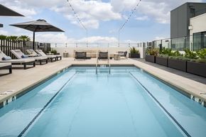 Los Angeles apartment for rent - Rooftop heated dipping pool