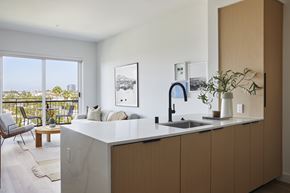 Los Angeles apartment for rent - Kaia