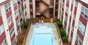 Seattle apartment for rent - Building Pool