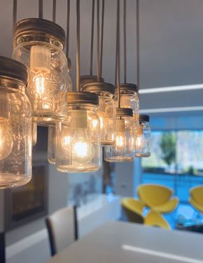 Brighton apartment for rent - Lamps