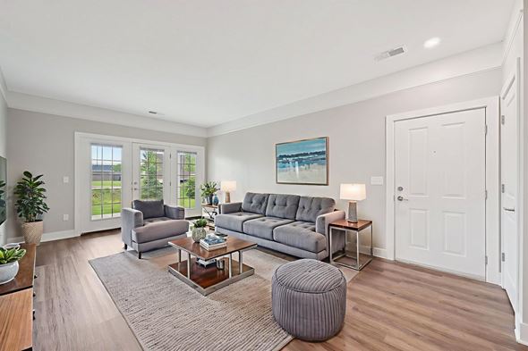 Lewis Center apartment for rent - Living Room at Dooley's Orchard, Lewis Center, OH, 43035