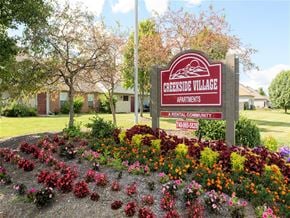 Sunbury apartment for rent - Property Signage at Creekside Village, Sunbury, OH, 43074