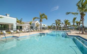 Resort-style pool & spa